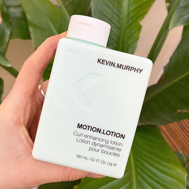 KEVIN.MURPHY MOTION.LOTION | Hydraterende leave-in voor krullen en golven ✅
